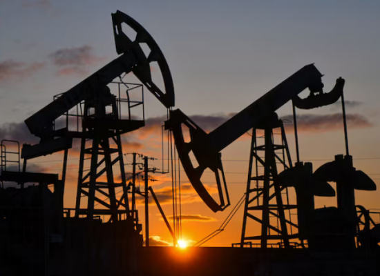 Росія втратила чверть нафтогазових доходів у вересні 2025 року — дефіцит бюджету зростає