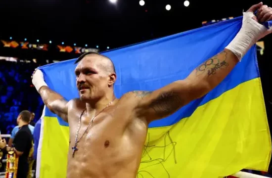 Рейтинг The Ring: Усик зберіг титул, Ф’юрі залишається в топі, Вордлі вражає перемогою Авторитетне боксерське видання The Ring оновило рейтинг боксерів у надважкій вазі, враховуючи останні результати поєдинків