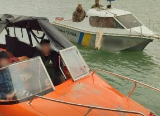 Два румунські моторні катери незаконно перетнули державний кордон України на річці Дунай.