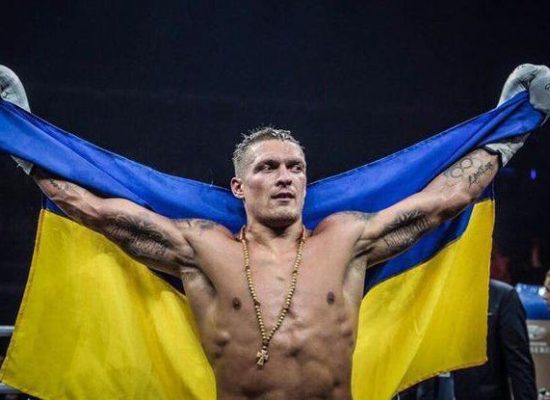 Директор команди абсолютного чемпіона світу у надважкій вазі Олександра Усика (24-0, 15 КО) Сергій Лапін поділився думкою щодо можливості проведення третього поєдинку з британцем Тайсоном Ф’юрі (34-2-1, 24 КО