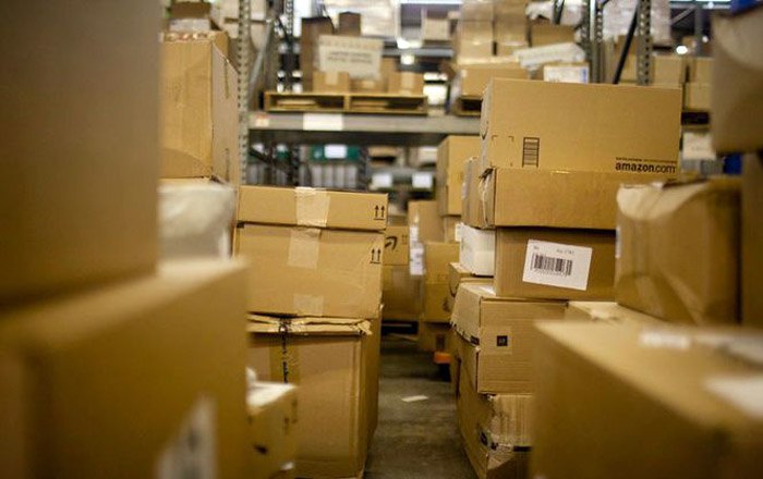 П’ятеро постраждалих у Києві через вибух на сортувальному центрі Укрпошти Вибух стався під час перевірки однієї з посилок на сортувальному центрі.