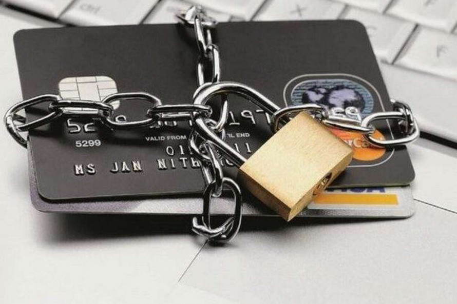 Українські банки значно посилили контроль за фінансовими операціями громадян, що призвело до частіших випадків блокування рахунків