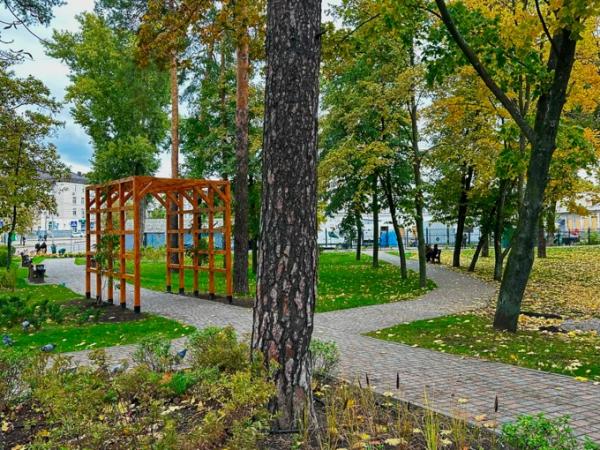 У Києві облаштували 10 нових мініскверів У Києві облаштували 10 нових мініскверів