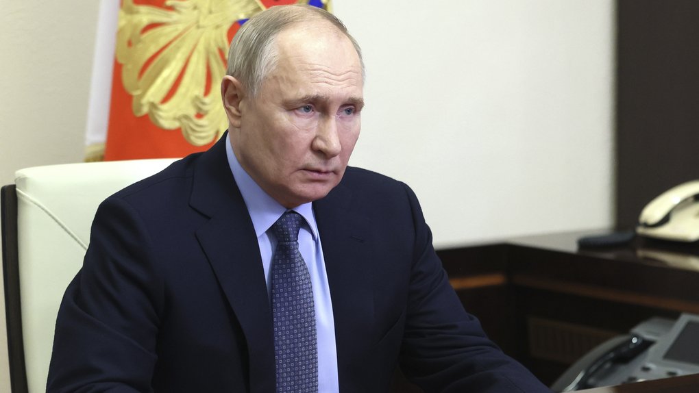 Болгарія готова надати повітряний коридор для літака президента Росії Володимира Путіна, якщо він офіційно звернеться з проханням про переліт до Будапешта для зустрічі з Дональдом Трампом