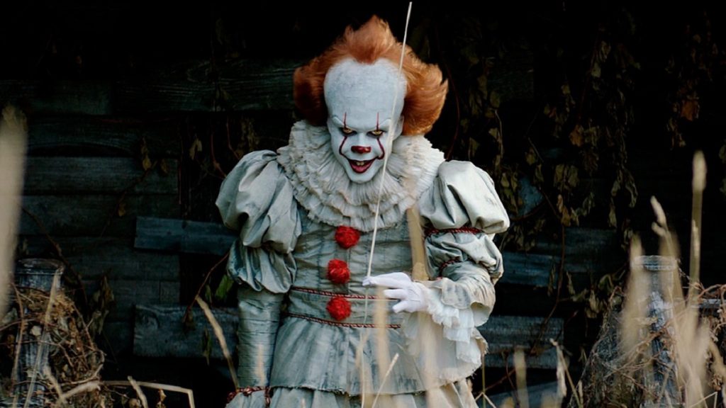 Справжні обличчя страху: актори культових фільмів жахів і їхні ролі Світ горору не був би таким моторошним без талановитих акторів, здатних перевтілитися у зло