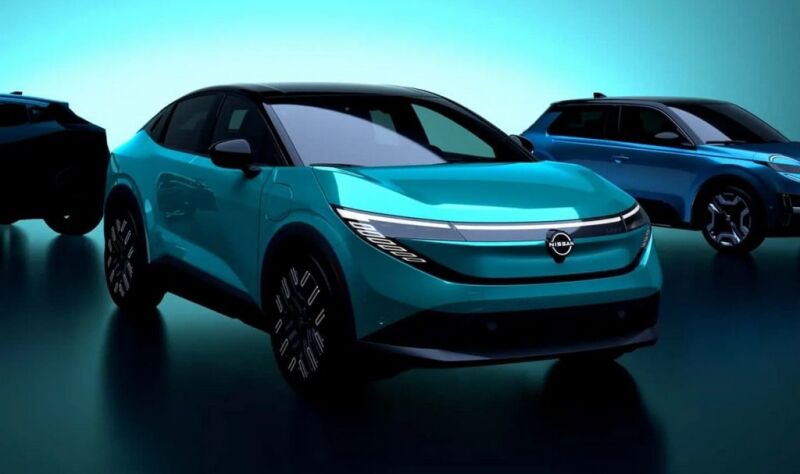 Компанія Nissan офіційно представила нове покоління електромобіля Leaf на ринку Японії.