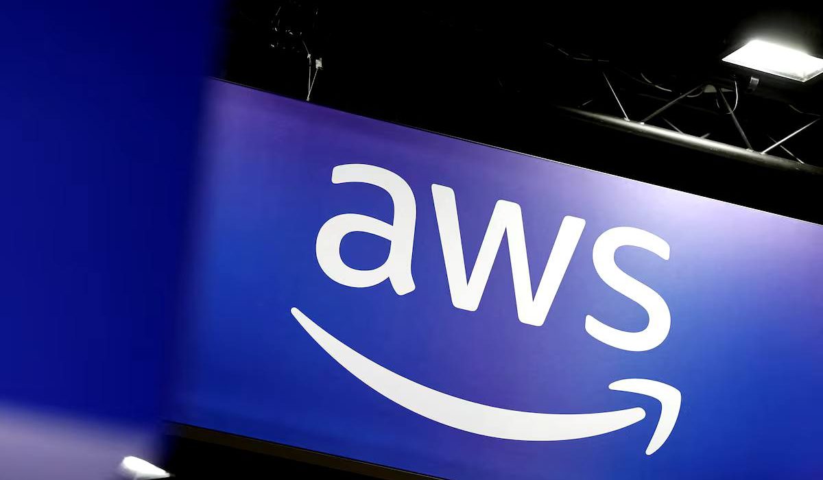 Amazon Web Services (AWS) зазнає масштабного збою, який призвів до тимчасового відключення безлічі популярних онлайн-сервісів