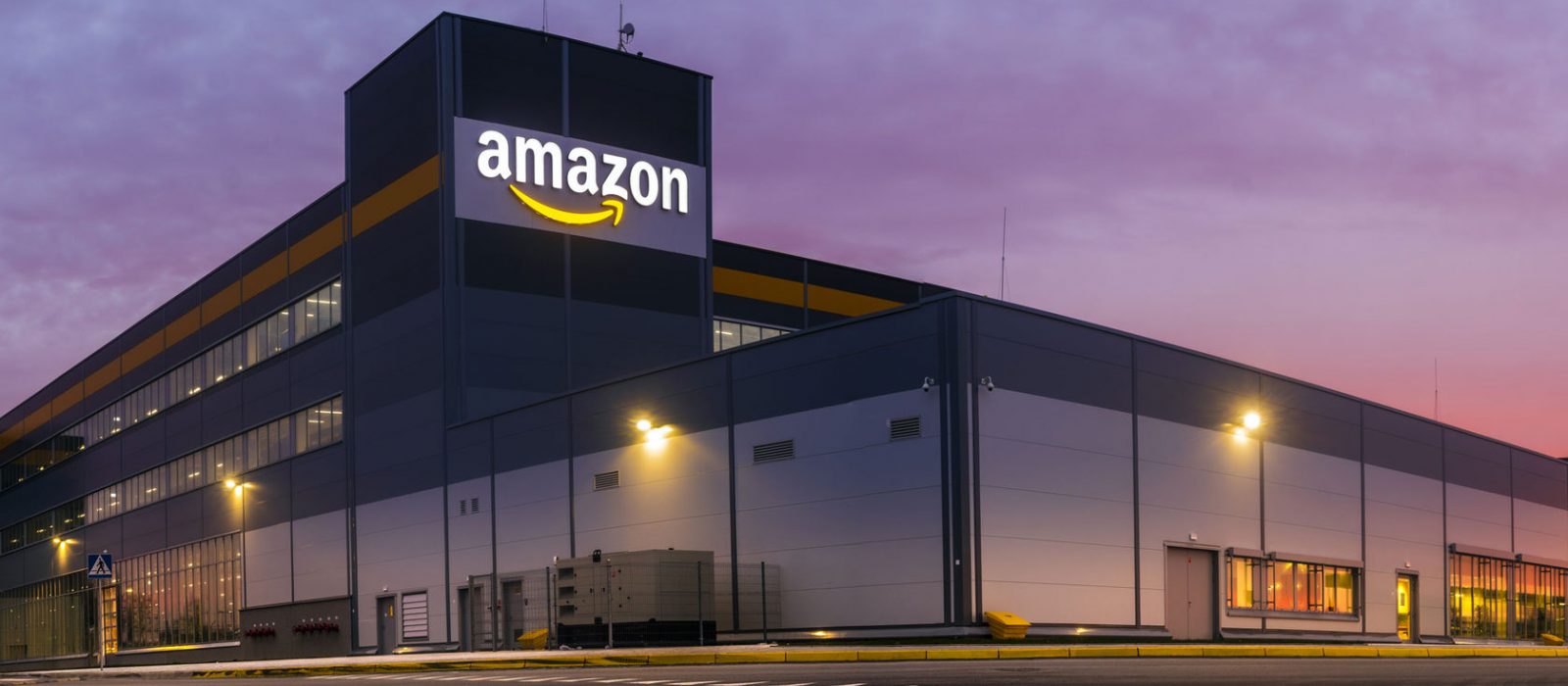 Amazon планує скоротити до 30 тисяч працівників через автоматизацію та ШІ Компанія Amazon оголосила про плани масштабних звільнень у ключових напрямах бізнесу