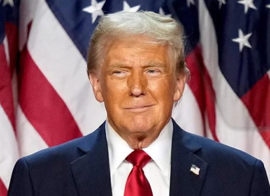 Кадри, на яких президент США Дональд Трамп постає в образі короля, викликали хвилю обурення серед громадськості.