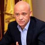 Мер Одеси Геннадій Труханов повідомив, що у понеділок, 13 жовтня, на комісії при президентові України розглядатиметься питання про можливе позбавлення його українського громадянства