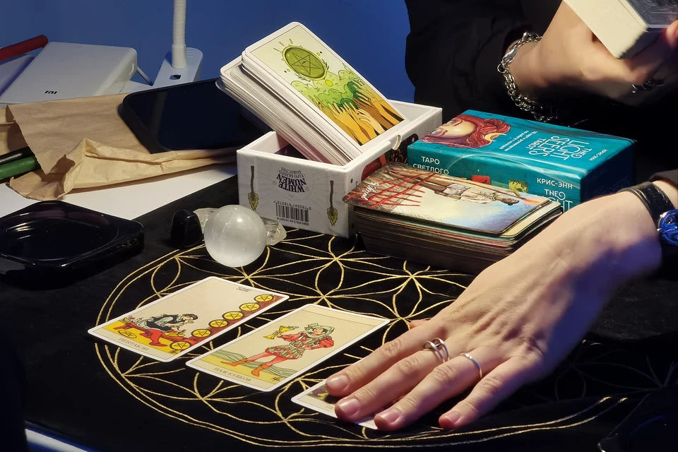 Гороскоп на 30 жовтня за картами Таро для всіх знаків Зодіаку Картковий розклад Таро на 30 жовтня відкриває нові можливості для кожного знака Зодіаку