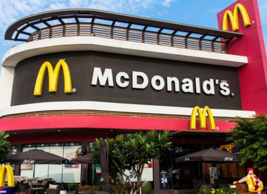 McDonald’s Київ: тест нового сервісу «Мобільне замовлення» для швидкого отримання страв В українських McDonald’s з 28 жовтня 2025 року розпочали тестування нового сервісу «Мобільне замовлення»