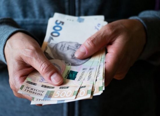 У Верховній Раді зареєстровано законопроєкт, який передбачає збільшення максимальної допомоги по безробіттю до 12 тисяч гривень