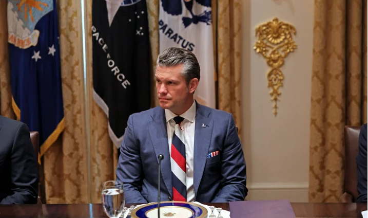 Головний речник Пентагону Шон Парнелл опинився у центрі скандалу після того, як відповів на запит журналіста видання HuffPost вульгарним жартом
