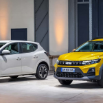 Румунська компанія Dacia представила оновлений хетчбек Sandero, який тепер вперше доступний у гібридній версії Stepway.