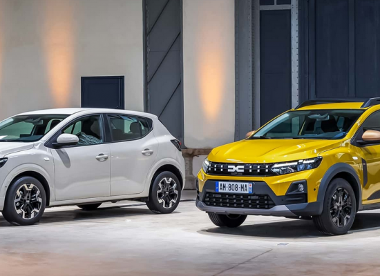Румунська компанія Dacia представила оновлений хетчбек Sandero, який тепер вперше доступний у гібридній версії Stepway.
