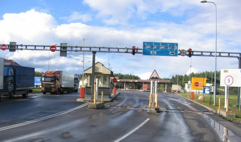 Метеозонди з Білорусі: Литва закривала прикордонні пункти та аеропорти У ніч на 26 жовтня влада Литви ухвалила рішення тимчасово закрити пункти пропуску на кордоні з Білоруссю