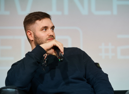 У Оболонському районі столиці правоохоронці виявили тіло чоловіка в салоні автомобіля Lamborghini Urus.