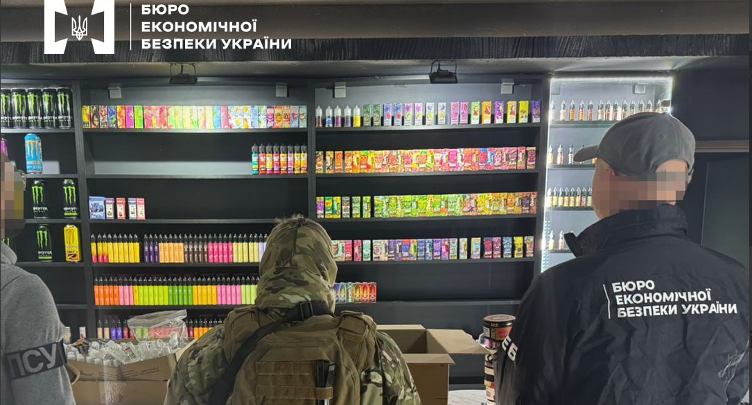 Детективи Бюро економічної безпеки України у Київській області викрили масштабну незаконну схему торгівлі підакцизними товарами