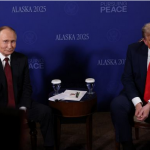 Президент США Дональд Трамп прибув до Аляски з наміром обговорити з російським диктатором Володимиром Путіним можливу угоду щодо припинення війни в Україні