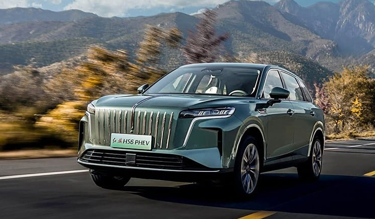 Der chinesische Hybrid-Pkw Hongqi HS6 legte 2325 km zurück und schaffte es ins Guinness-Buch der Rekorde.